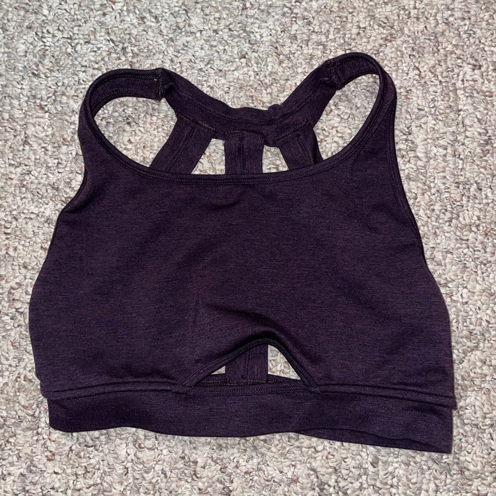 Alphalete sports bra